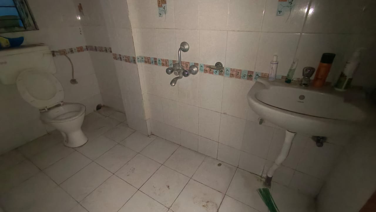 Unfurnished 3bhk in Downtown, Doctor Zakir Hussain Road, Rukmini Gaon, Guwahati, Assam, India for Rent